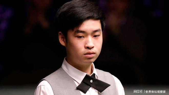 球控场的打 球控场的打