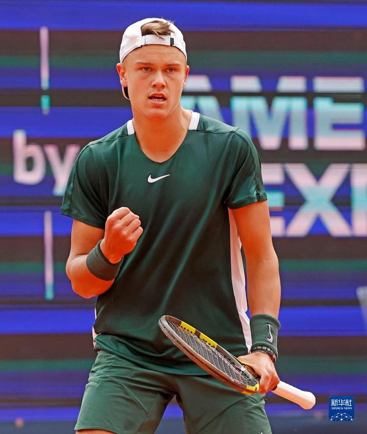 关键防守立大功！威少连秀关键球回击质疑 这次他坚决不做背锅侠