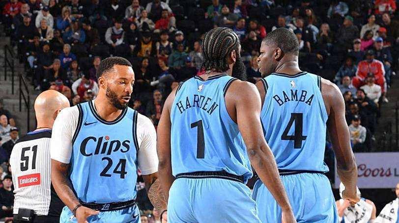 雄鹿用纵深 雄鹿用纵深